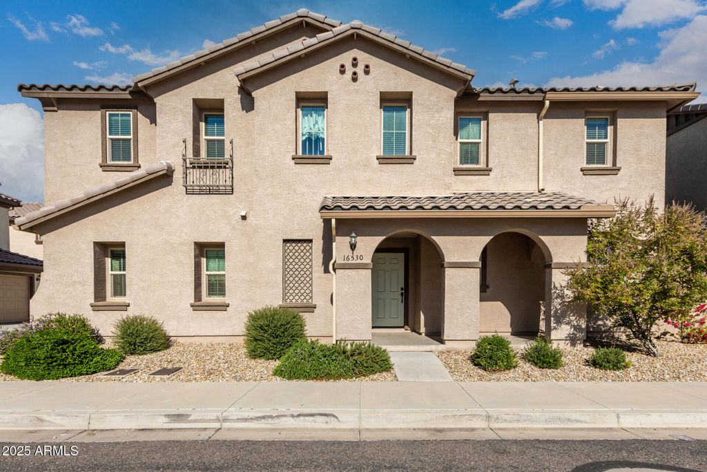 16530 W CULVER Street, Goodyear, AZ 85338