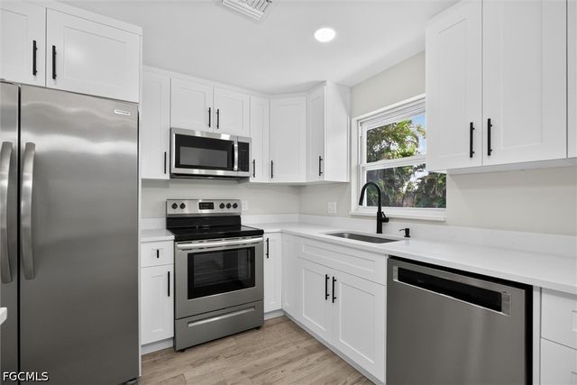 1628 N Flossmoor RD, Fort Myers, FL 33919
