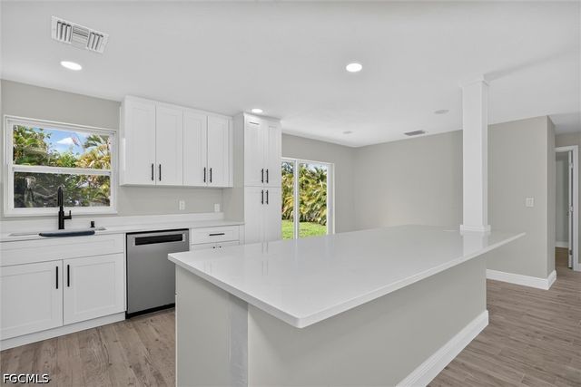 1628 N Flossmoor RD, Fort Myers, FL 33919
