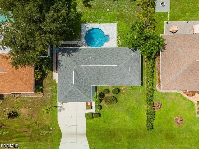 1628 N Flossmoor RD, Fort Myers, FL 33919