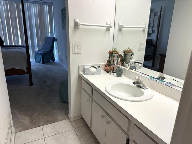 618 BIRD BAY DRIVE S 201, Venice, FL 34285