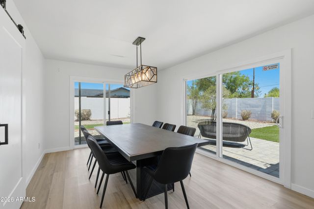 8536 E ROANOKE Avenue, Scottsdale, AZ 85257