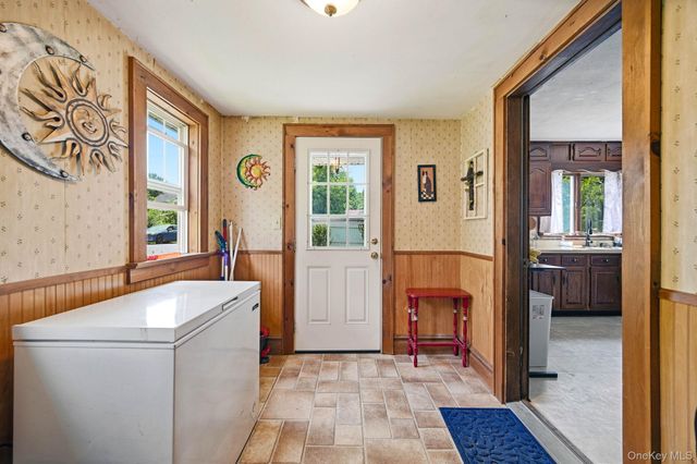 7 Highland Avenue, Kerhonkson, NY 12446