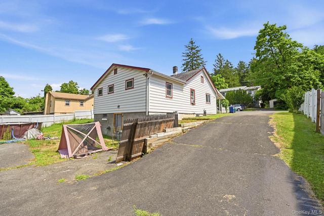 7 Highland Avenue, Kerhonkson, NY 12446
