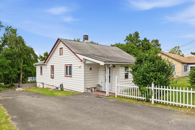 7 Highland Avenue, Kerhonkson, NY 12446