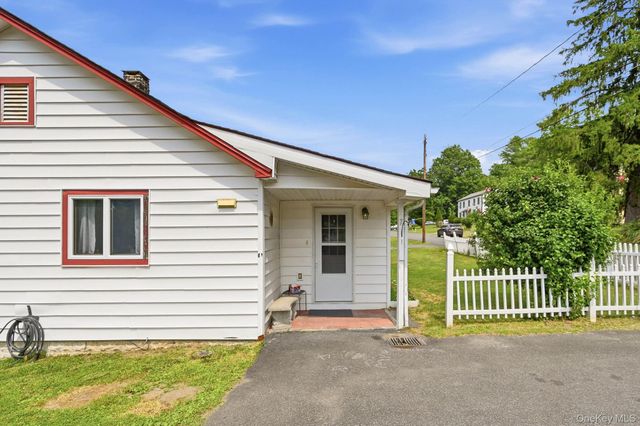 7 Highland Avenue, Kerhonkson, NY 12446