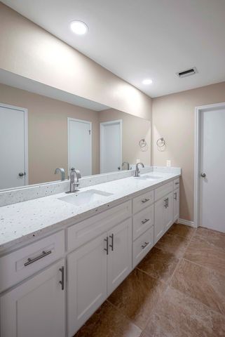 4 Metz Court, Midland, TX 79705