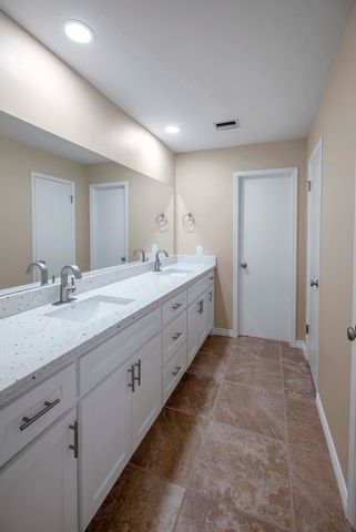 4 Metz Court, Midland, TX 79705