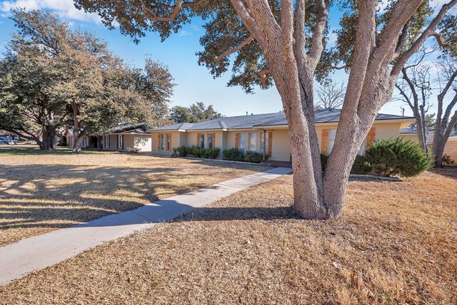 4 Metz Court, Midland, TX 79705