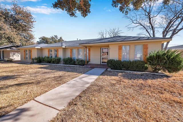 4 Metz Court, Midland, TX 79705