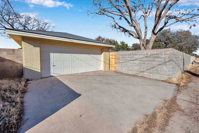 4 Metz Court, Midland, TX 79705