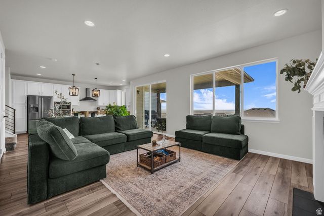 171 E EDGECREST LN, North Salt Lake, UT 84054