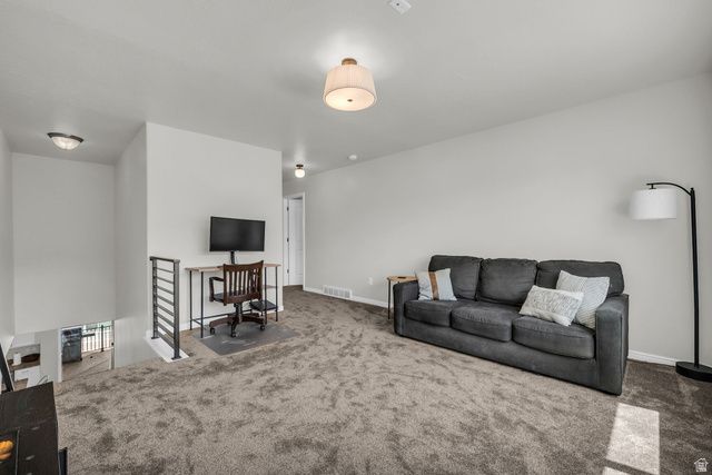 171 E EDGECREST LN, North Salt Lake, UT 84054