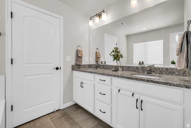 171 E EDGECREST LN, North Salt Lake, UT 84054