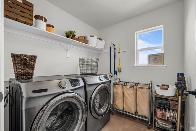 171 E EDGECREST LN, North Salt Lake, UT 84054