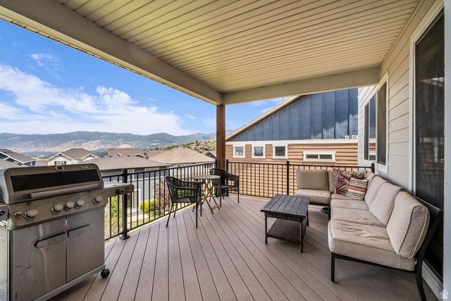 171 E EDGECREST LN, North Salt Lake, UT 84054