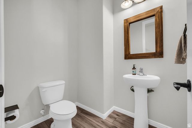 171 E EDGECREST LN, North Salt Lake, UT 84054