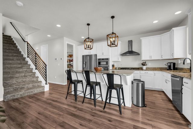 171 E EDGECREST LN, North Salt Lake, UT 84054