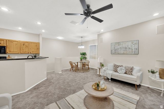 12784 S TIMBER RUN DR, Riverton, UT 84096