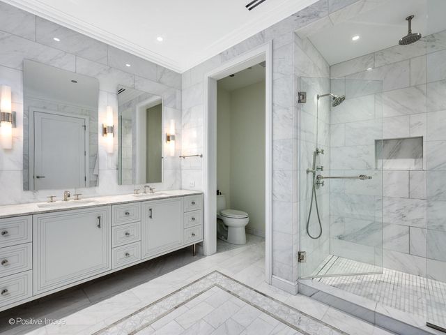 435 N Michigan Avenue 611, Chicago, IL 60611