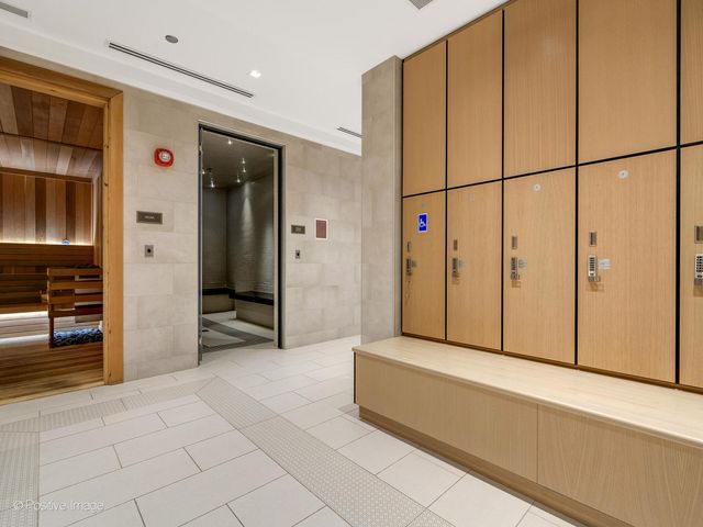 435 N Michigan Avenue 611, Chicago, IL 60611