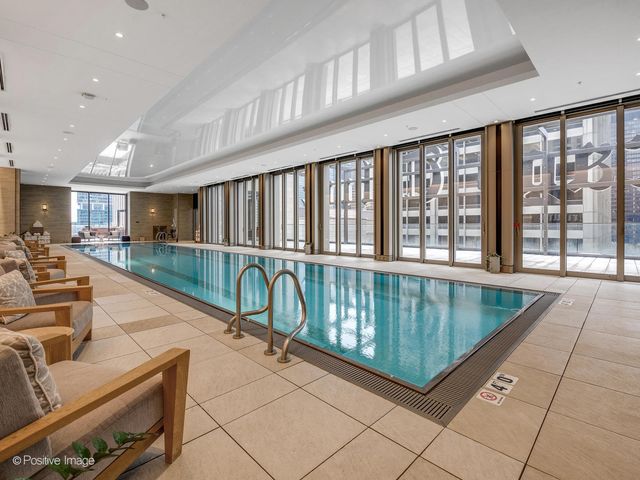 435 N Michigan Avenue 611, Chicago, IL 60611