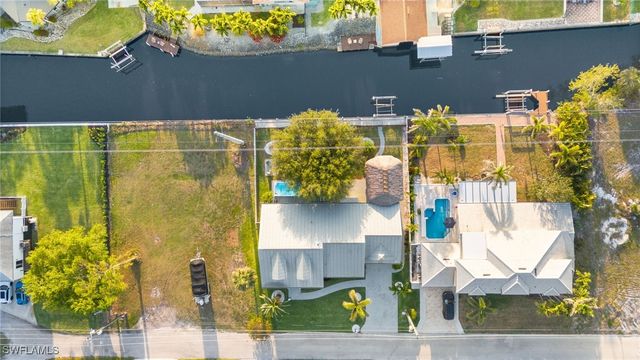 27130 Holly LN, Bonita Springs, FL 34135