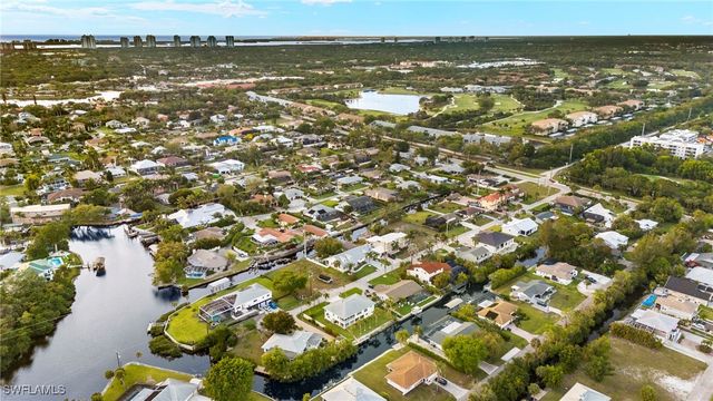 27130 Holly LN, Bonita Springs, FL 34135