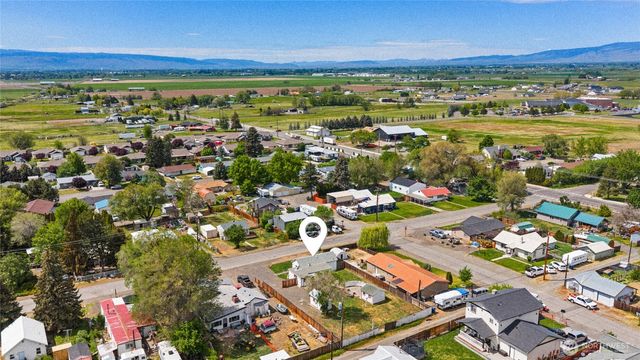 208 N Spokane Street, Kittitas, WA 98934