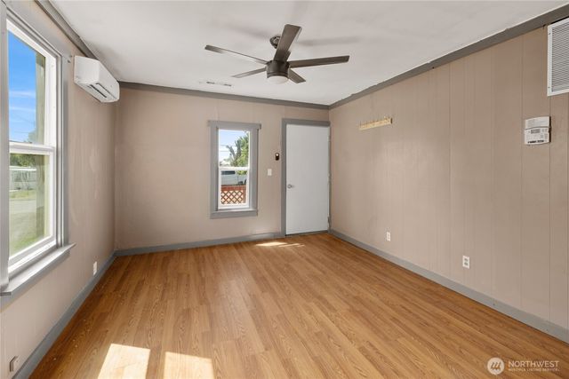208 N Spokane Street, Kittitas, WA 98934