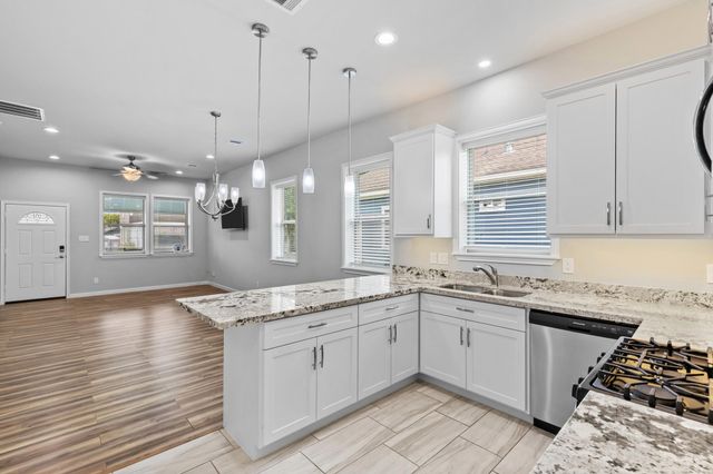 1505 Hussion Street, Houston, TX 77003