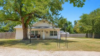 200 S Mimosa Street, Paradise, TX 76073