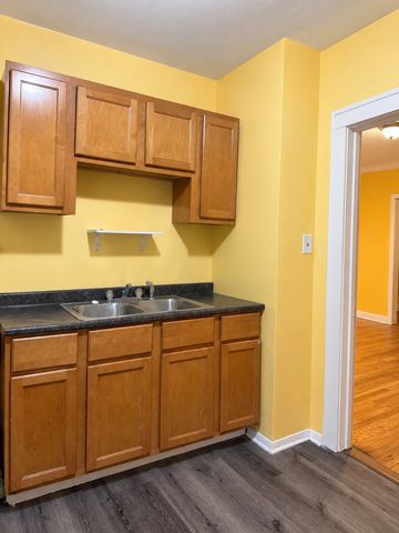 331 23rd Avenue, Bellwood, IL 60104