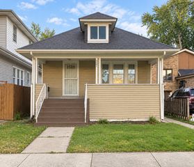 331 23rd Avenue, Bellwood, IL 60104
