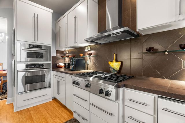 7 Crystal Mountain Cove, Maumelle, AR 72113