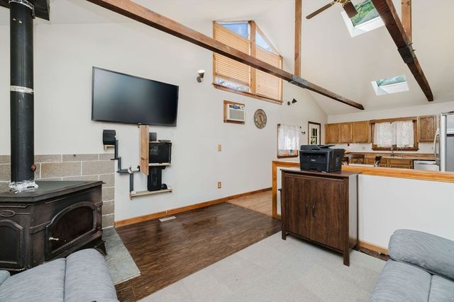 25 Highstone St, Taunton, MA 02718