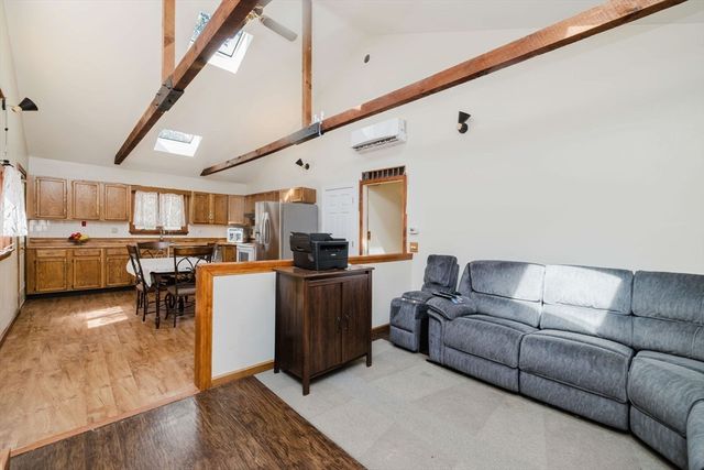 25 Highstone St, Taunton, MA 02718