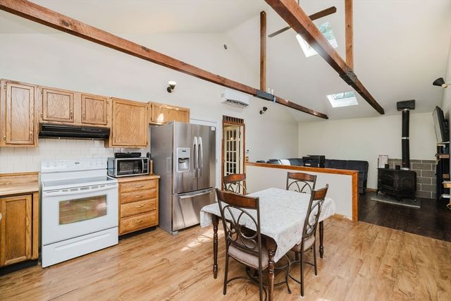 25 Highstone St, Taunton, MA 02718