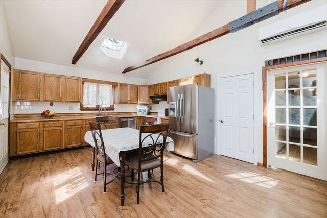 25 Highstone St, Taunton, MA 02718