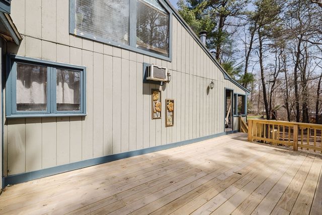 25 Highstone St, Taunton, MA 02718