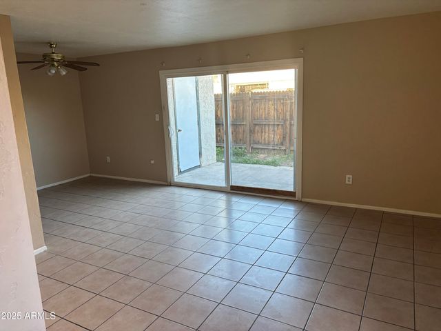 5919 W GOLDEN Lane, Glendale, AZ 85302