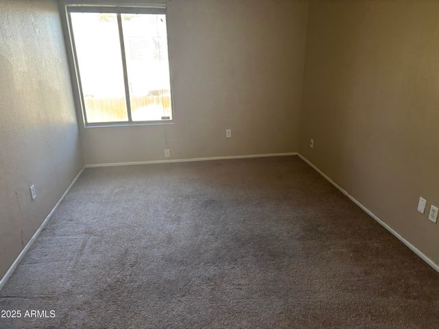 5919 W GOLDEN Lane, Glendale, AZ 85302