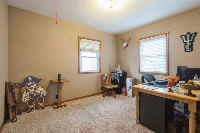 285 15th Street, Marion, IA 52302