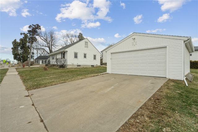 285 15th Street, Marion, IA 52302