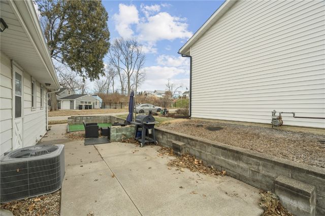 285 15th Street, Marion, IA 52302