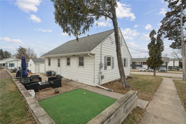 285 15th Street, Marion, IA 52302