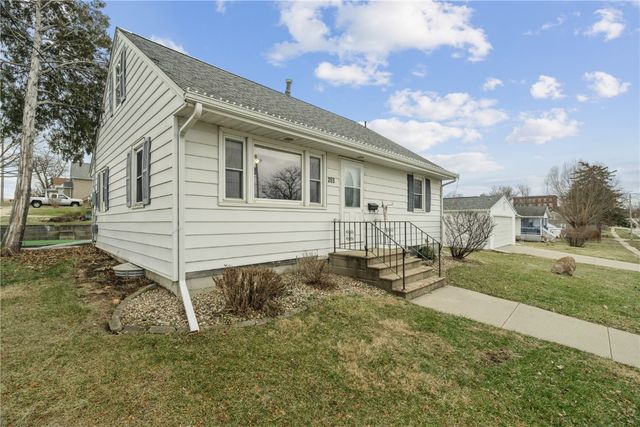 285 15th Street, Marion, IA 52302