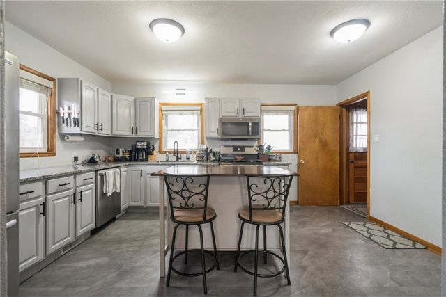 285 15th Street, Marion, IA 52302