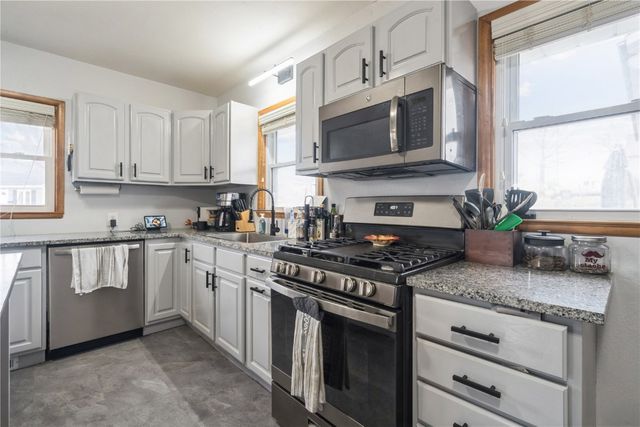 285 15th Street, Marion, IA 52302