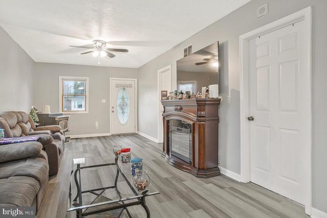 309 GEORGE AVE, Essex, MD 21221